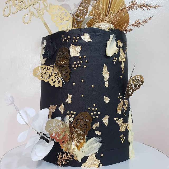 Scarlett cakes & treats